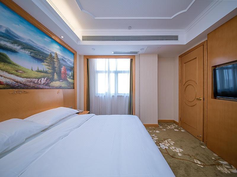 Vienna International Hotel Wuhan Eksteriør bilde